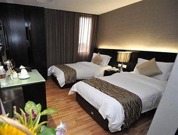11@century 3* Johor Bahru