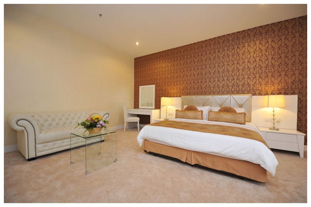 11@century Hotel