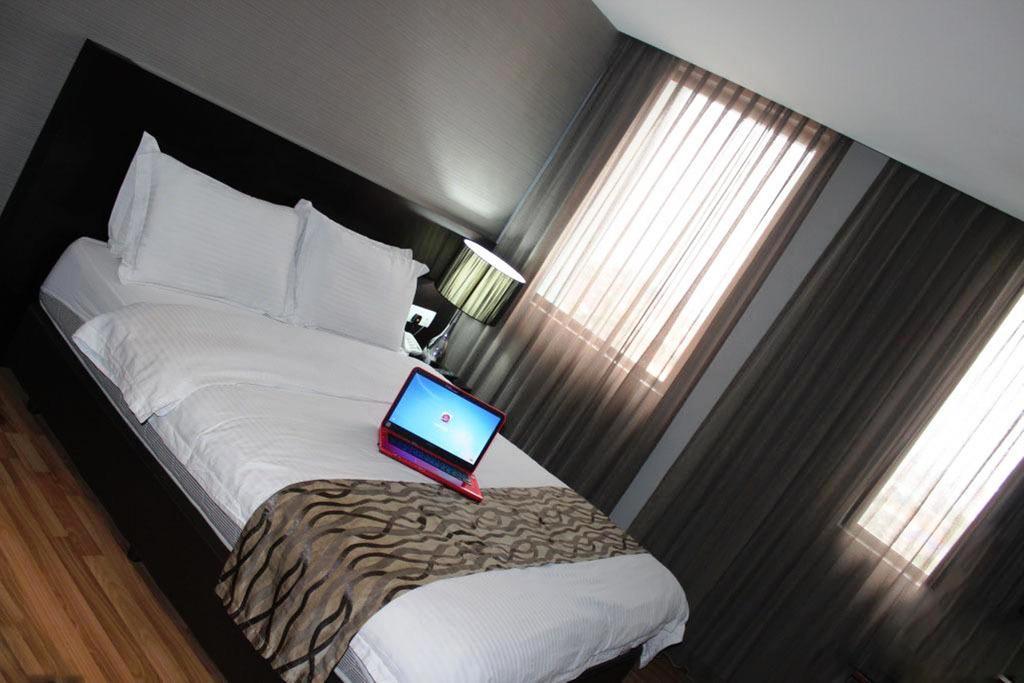 11@century 3* Johor Bahru