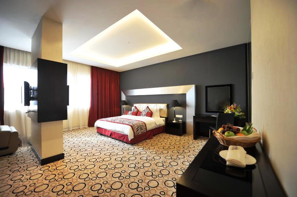 11@century Hotel
