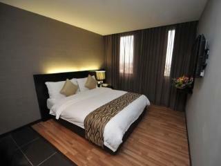 11@century Hotel 3*